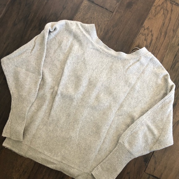 Sweater with buttons (reversible) - Picture 2 of 3